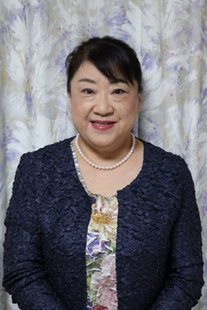 会長 柳本 朋子