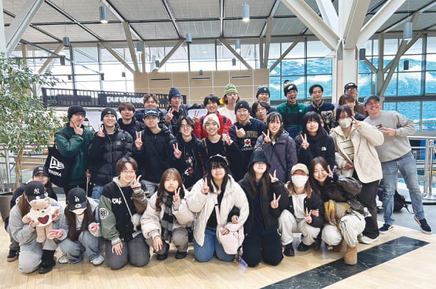 短期学外学修6週間の帰国前集合写真
