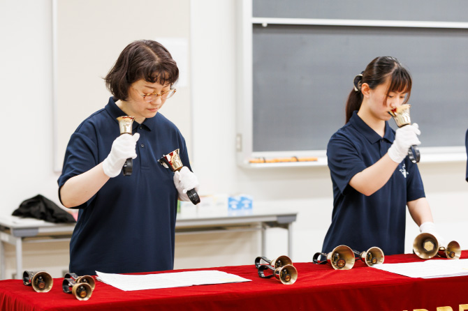 札幌国際大学ハンドベルクワイア写真5