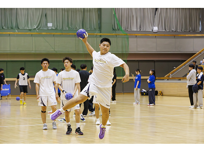 札幌国際大学男子ハンドボール部写真1