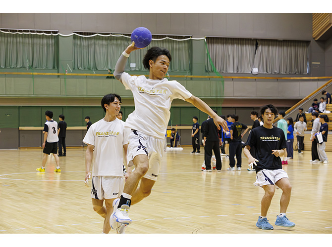札幌国際大学男子ハンドボール部写真2