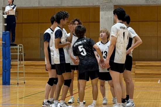 札幌国際大学男子バレーボール部写真4