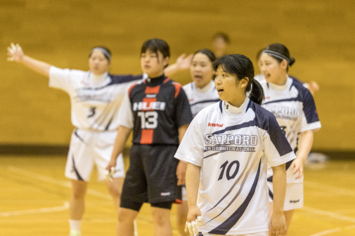 札幌国際大学女子ハンドボール部写真1