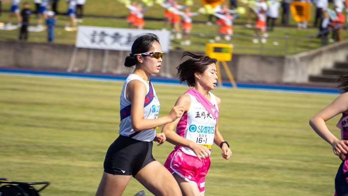 1区を走る石川由乃さん