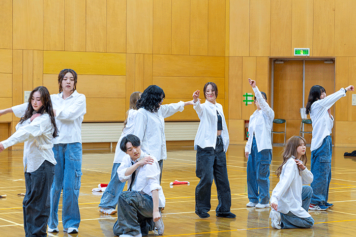 札幌国際大学　ダンス部による演舞