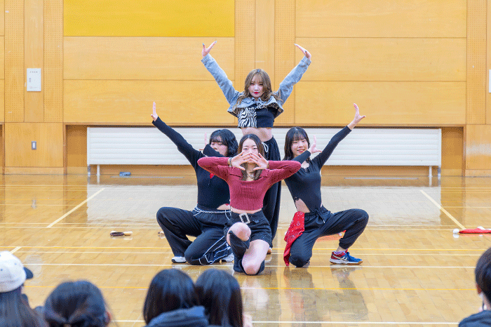 札幌国際大学　ダンス部による演舞