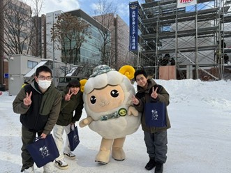 札幌国際大学　雪像づくり体験