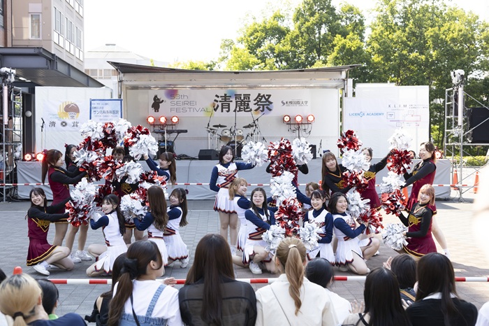 札幌国際大学　チアリーディング　清麗祭