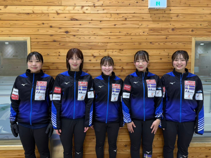 札幌国際大学　カーリング集合写真