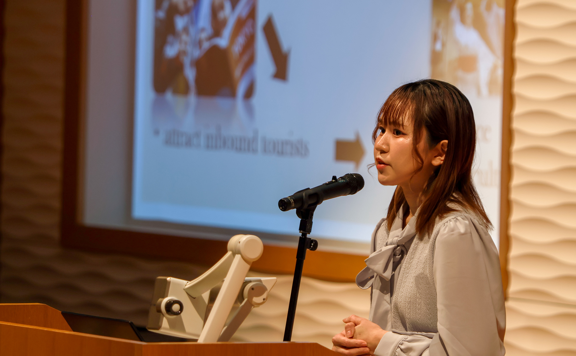 英語プレゼンテーションコンテストのイメージ写真1